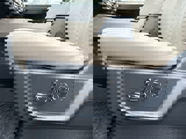 Used 2022 Ford Expedition Max Limited image 25