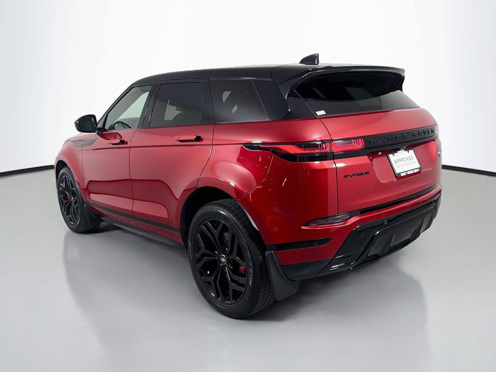 Certified 2023 Land Rover Range Rover Evoque R-Dynamic SE AWD/4WD image 7
