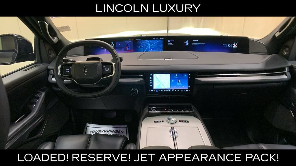 Used 2025 Lincoln Navigator Reserve w/ Jet Appearance Package AWD/4WD image 30