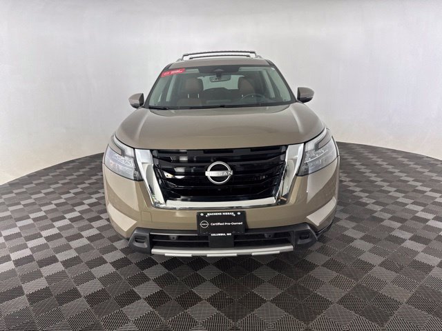 Certified 2025 Nissan Pathfinder Platinum AWD/4WD image 2