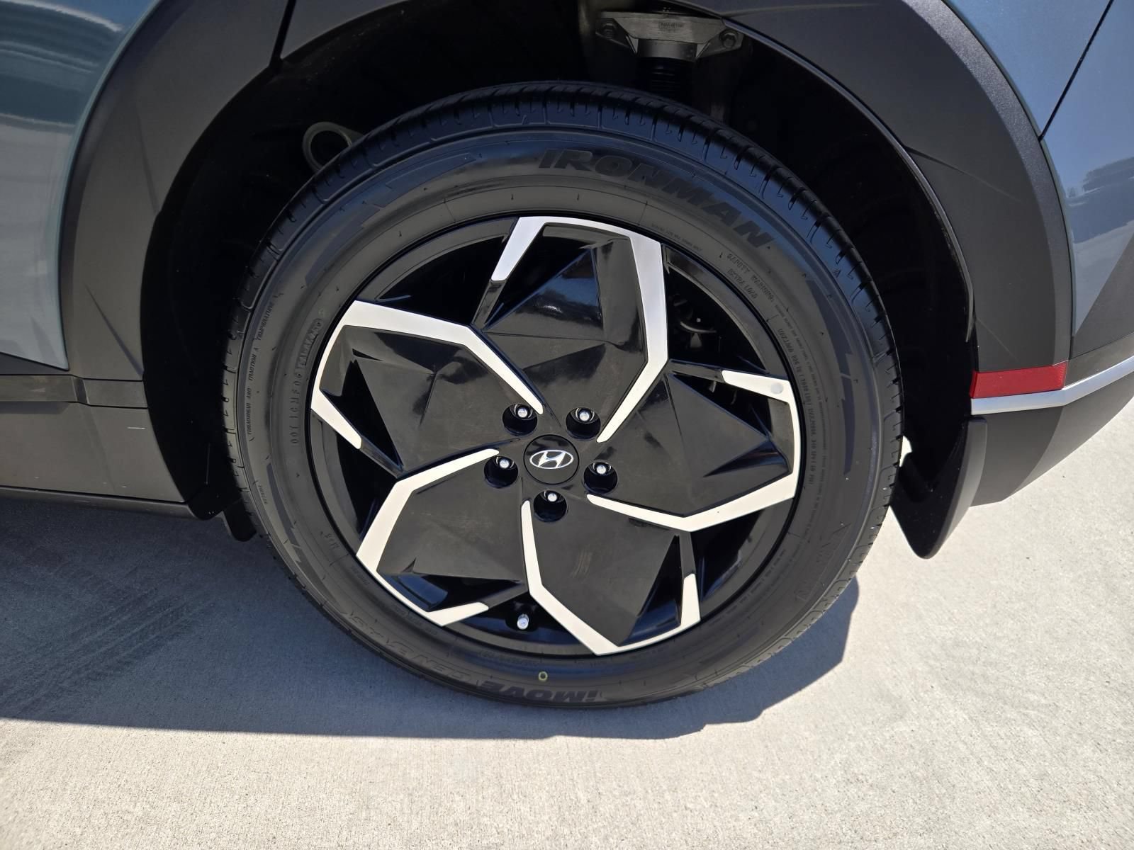 Used 2024 Hyundai Ioniq 5 SEL RWD image 29