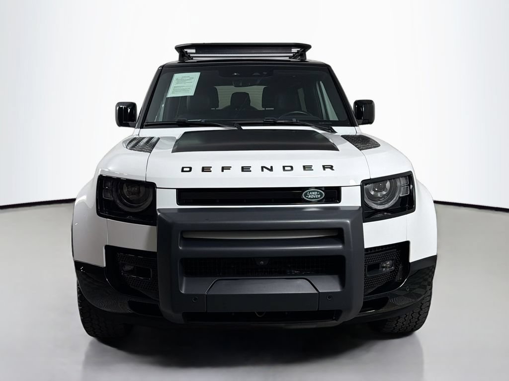 Used 2023 Land Rover Defender 90 X-Dynamic SE AWD/4WD image 2