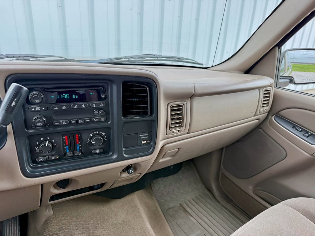 Used 2004 Chevrolet Silverado 1500 LS w/ Light Duty Power Package image 18