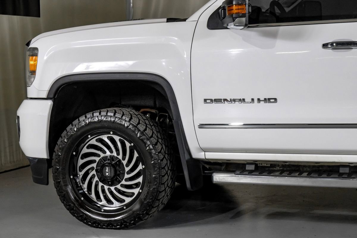 Used 2015 GMC Sierra 3500 Denali w/ Duramax Plus Package image 12