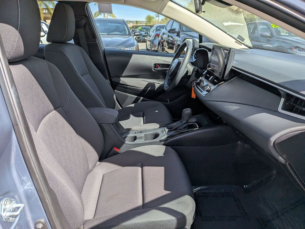 Used 2024 Toyota Corolla LE image 30