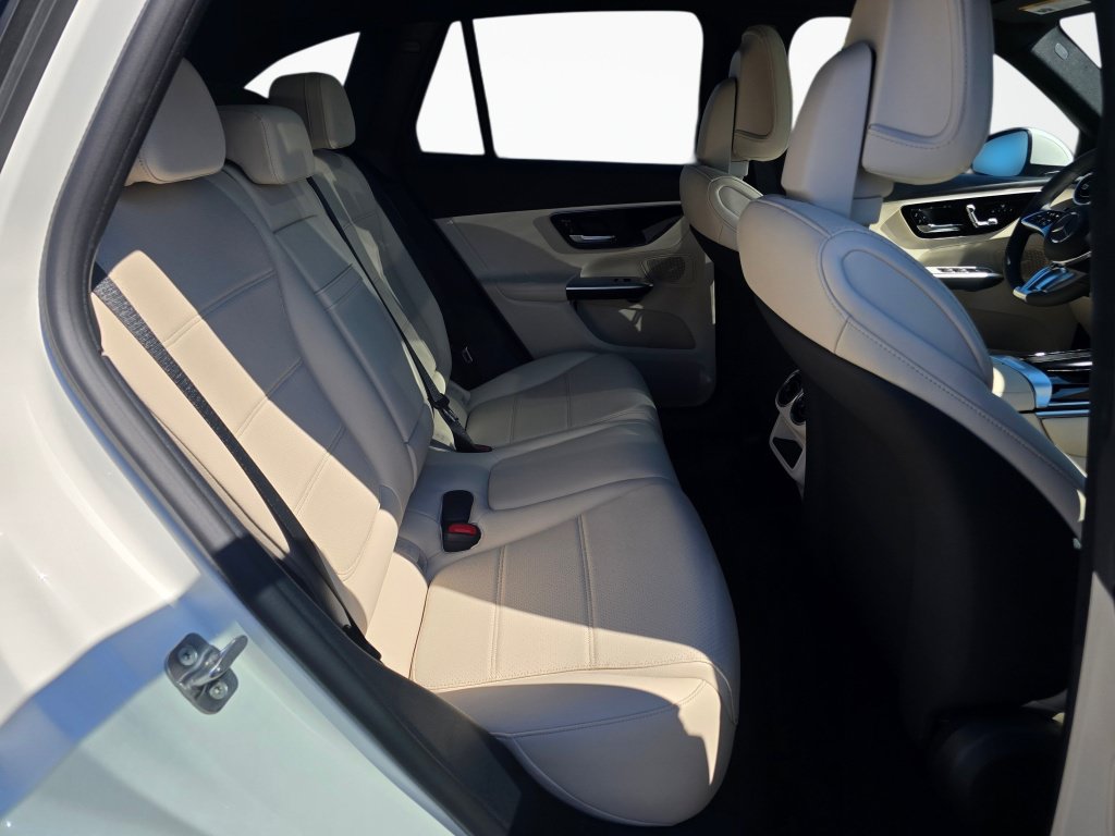 New 2027 Mercedes-Benz GLC 300 4MATIC image 21