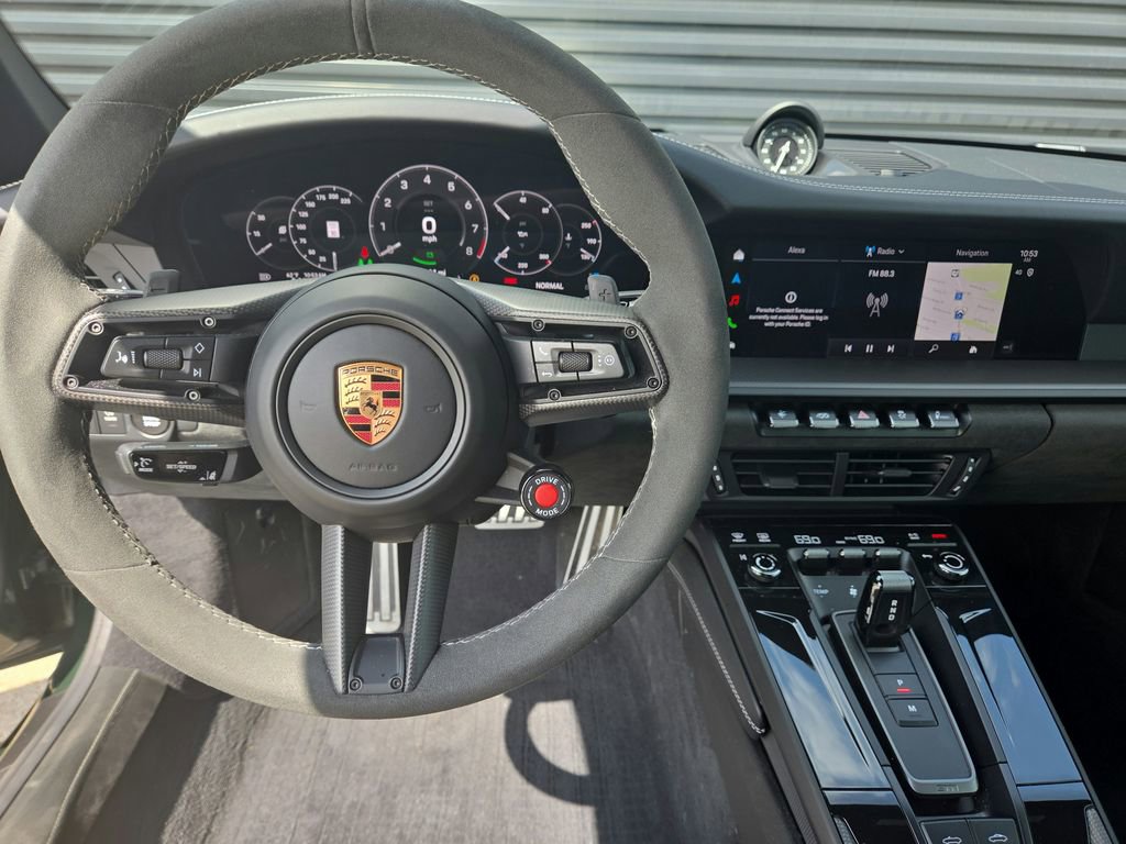 Used 2026 Porsche 911 Carrera GTS RWD image 9