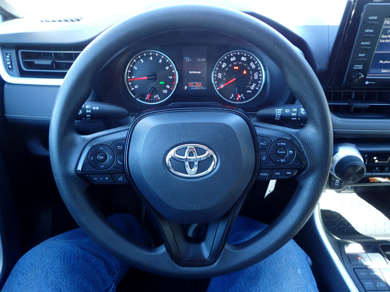 Used 2021 Toyota RAV4 LE image 14
