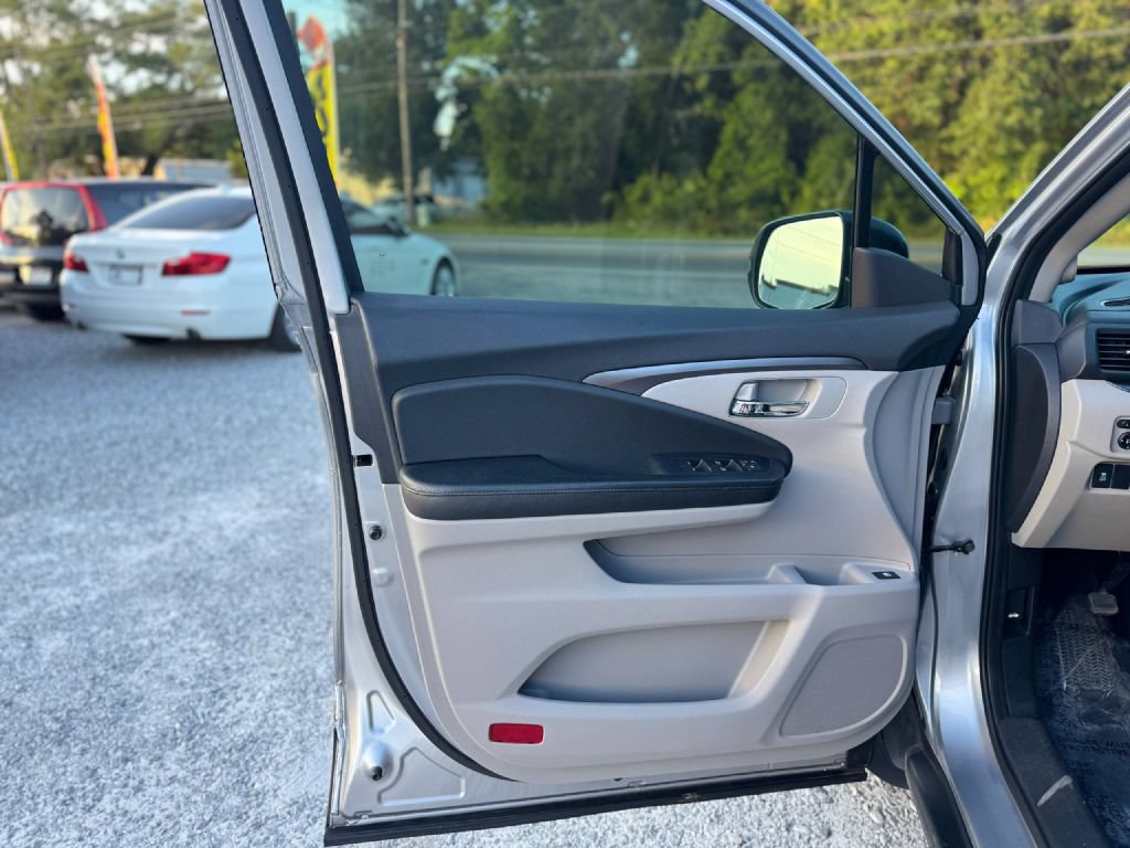 Used 2016 Honda Pilot EX image 8