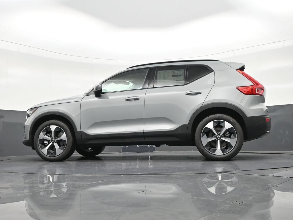 New 2026 Volvo XC40 B5 Plus w/ Protection Package Premier AWD/4WD image 22