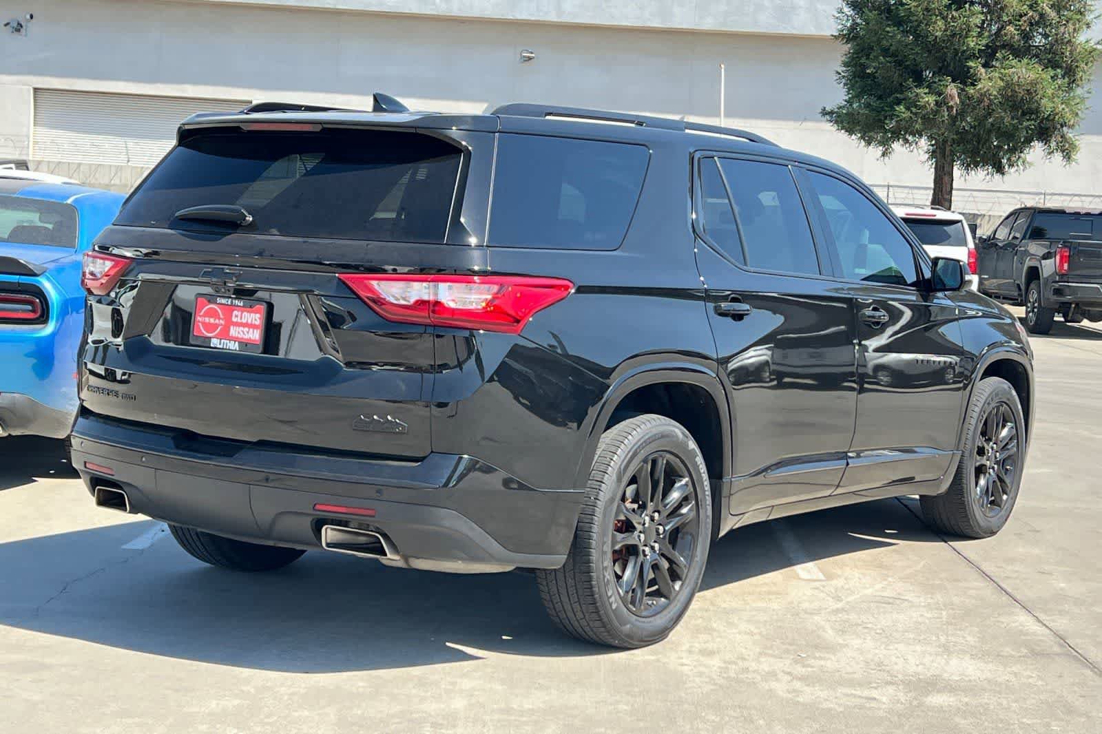 Used 2018 Chevrolet Traverse High Country AWD/4WD image 3
