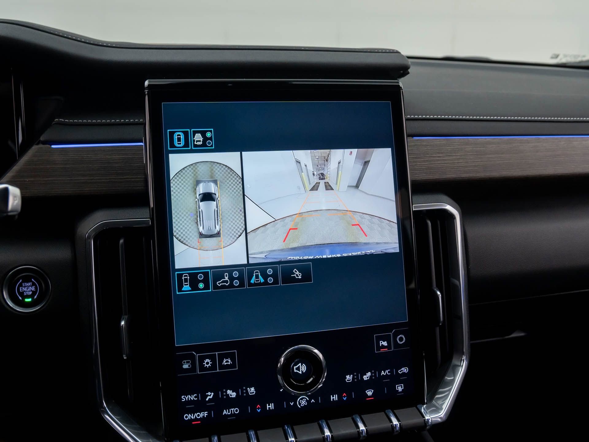 Used 2025 GMC Acadia Denali w/ Super Cruise Package image 26