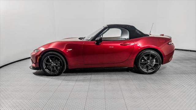 Used 2016 MAZDA MX-5 Miata Club RWD image 32