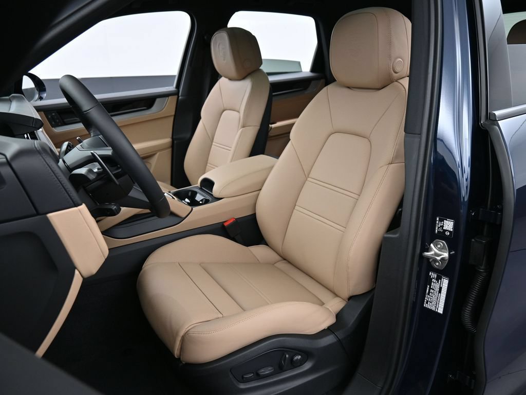 New 2026 Porsche Cayenne S AWD/4WD image 5