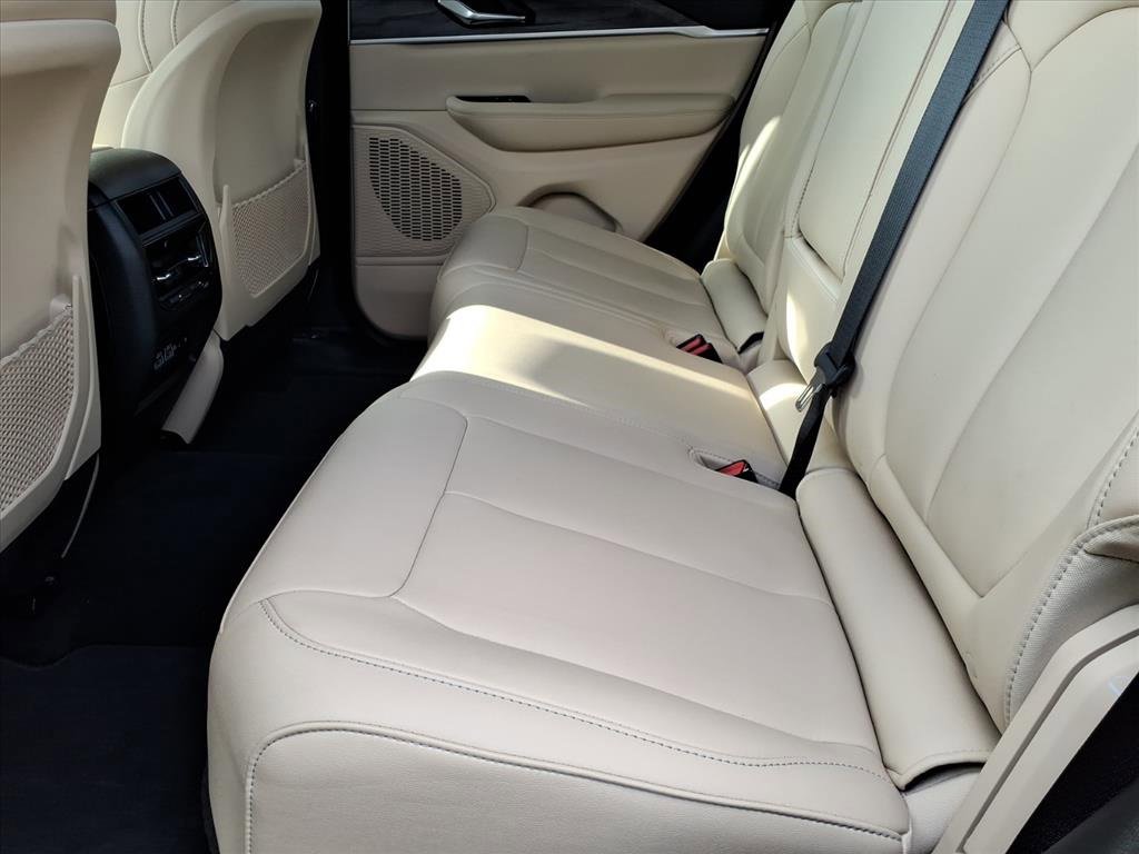 Certified 2024 Jeep Grand Cherokee Limited image 15