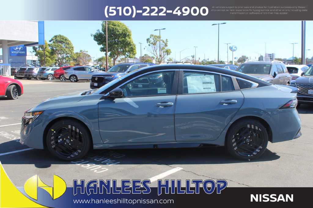 New 2027 Nissan Sentra SR w/ Floor Mat Package FWD image 2
