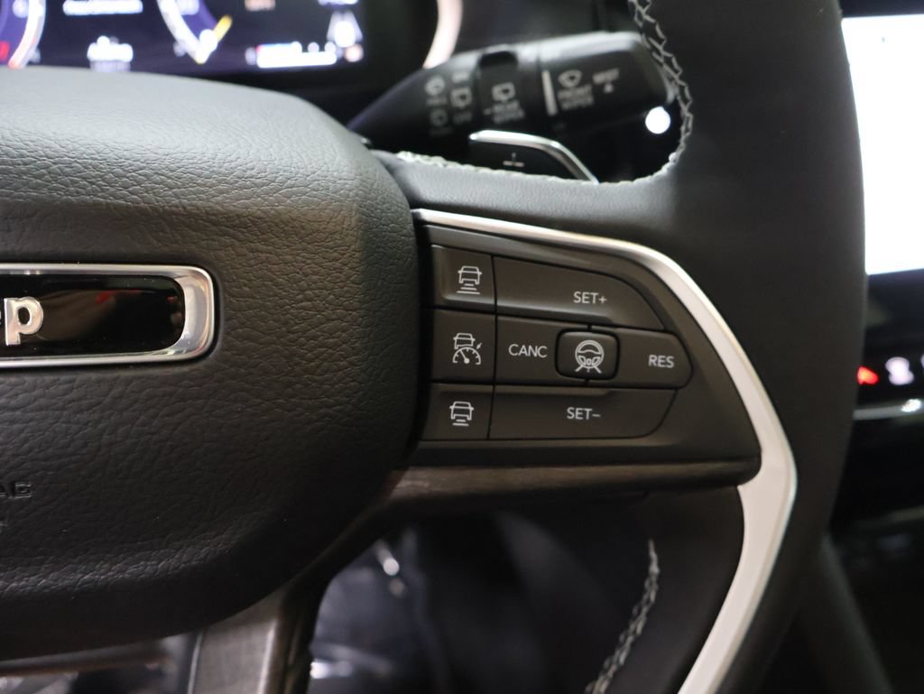 New 2026 Jeep Grand Cherokee Limited AWD/4WD image 23