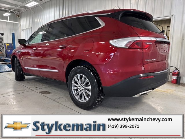 Used 2023 Buick Enclave Essence image 6