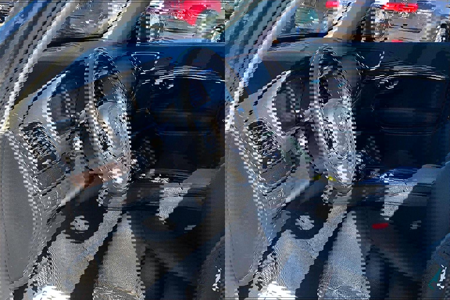 Used 2018 Volvo XC90 T6 Momentum w/ Convenience Package image 17