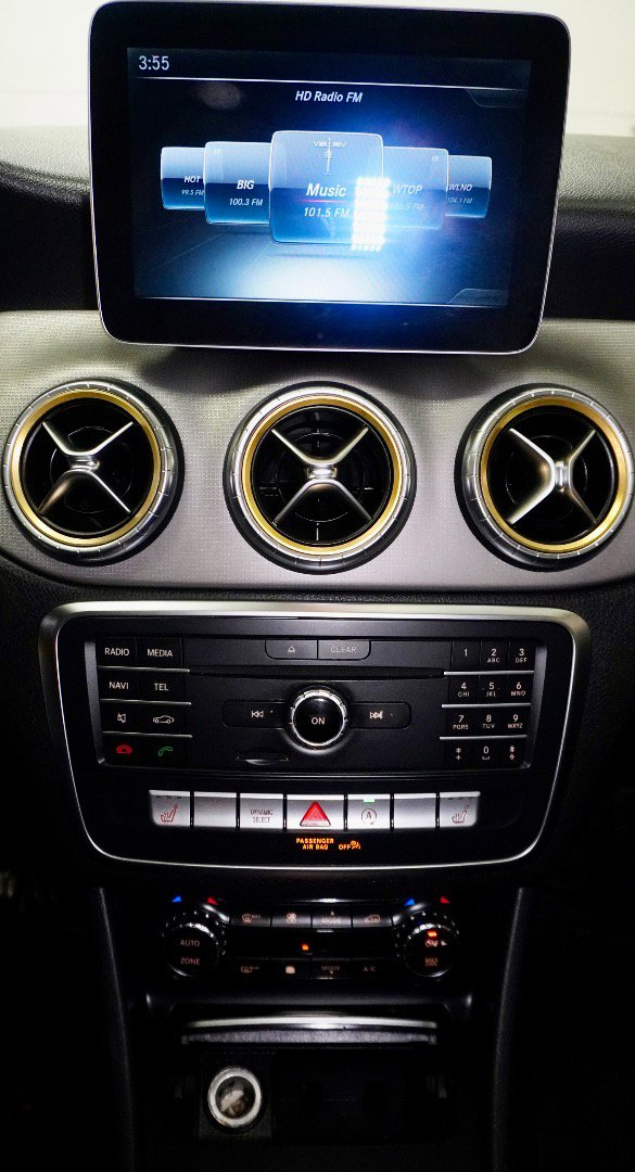 Used 2017 Mercedes-Benz CLA 250 4MATIC image 15