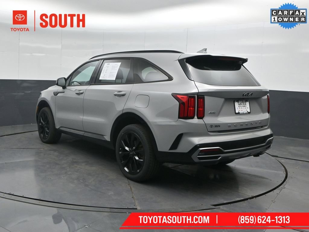 Used 2022 Kia Sorento SX image 8