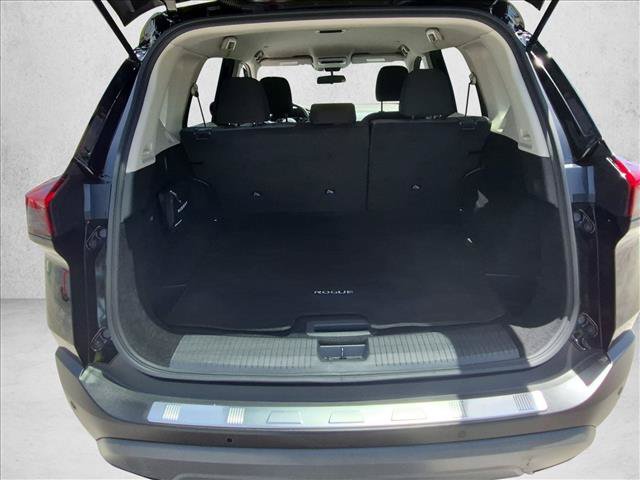 Used 2023 Nissan Rogue SV FWD image 6