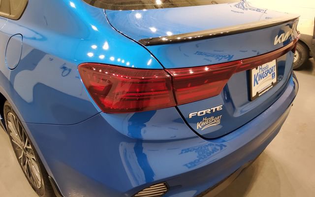 Used 2023 Kia Forte GT-Line w/ GT-Line Technology Package FWD image 9