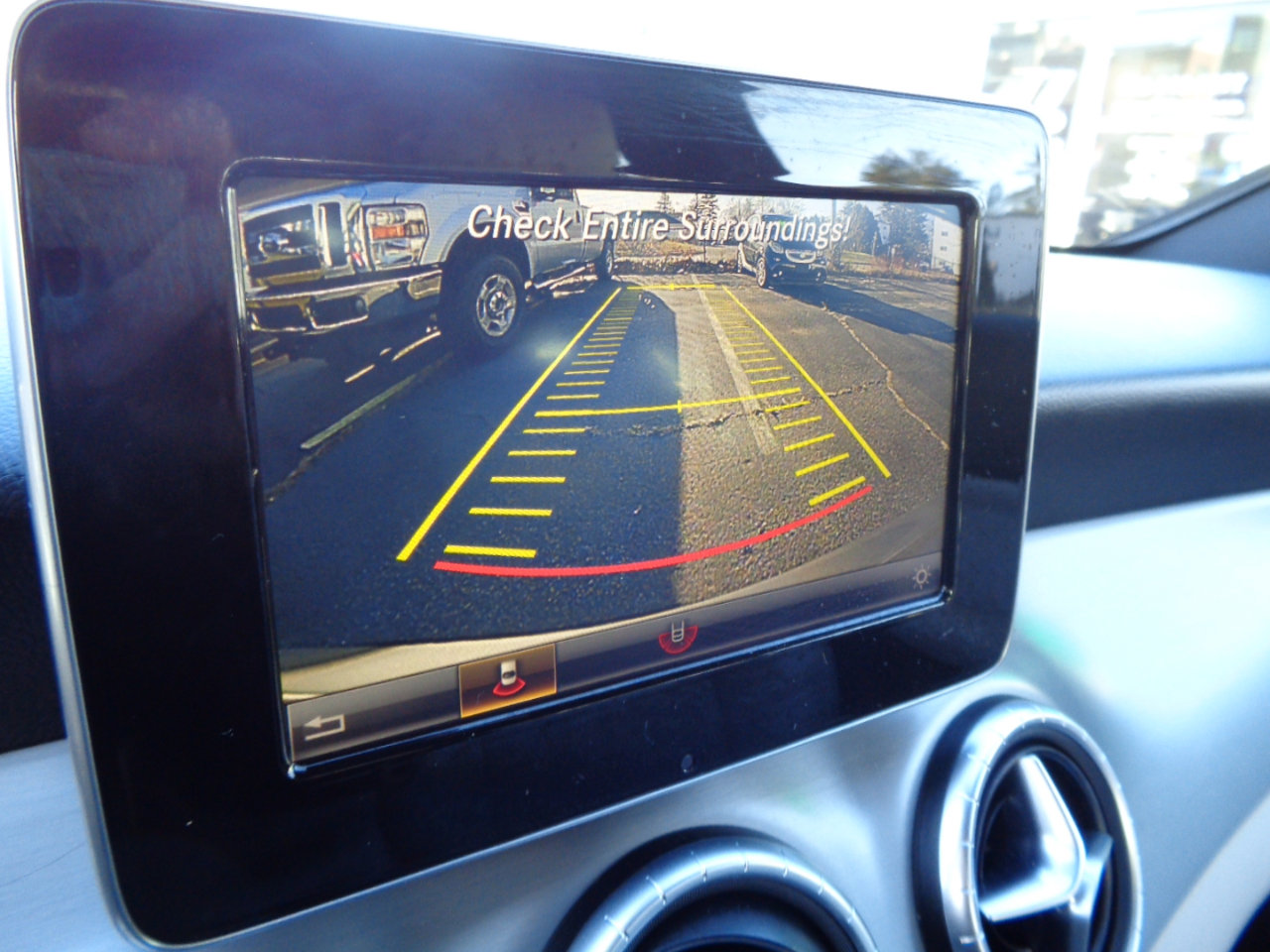 Used 2015 Mercedes-Benz CLA 250 image 34