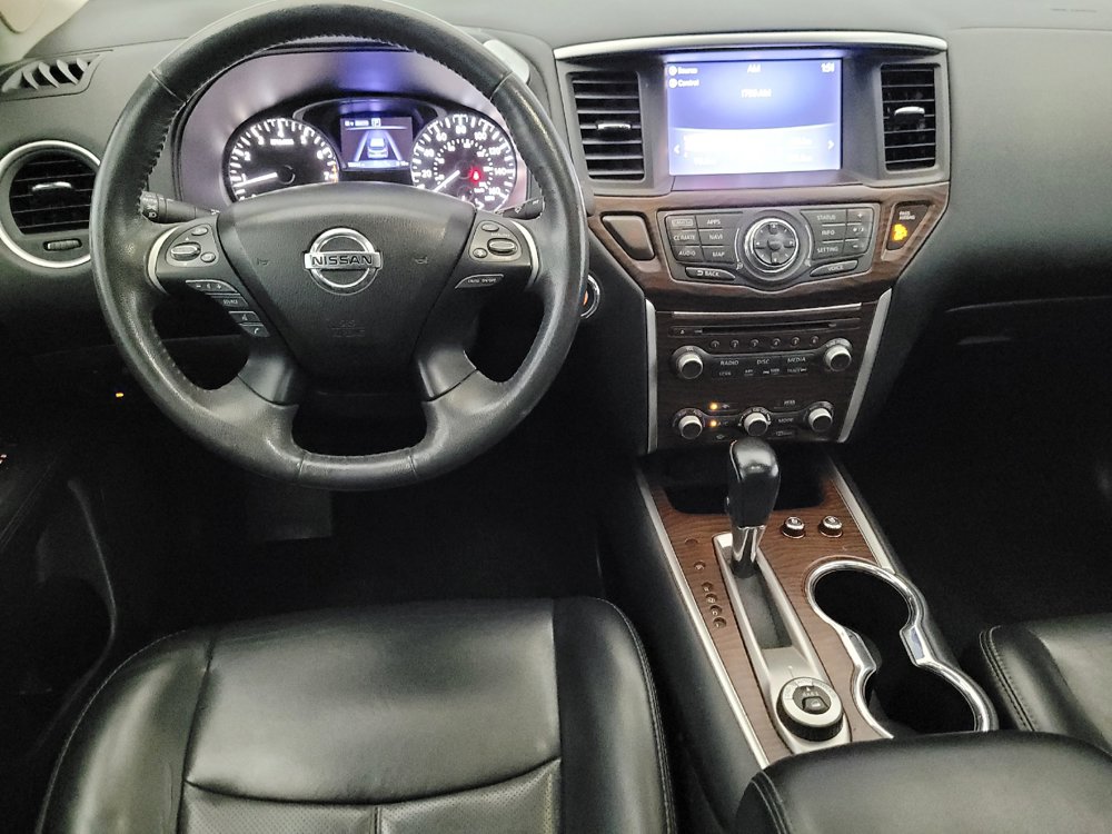 Used 2017 Nissan Pathfinder Platinum w/ Midnight Edition Package AWD/4WD image 22
