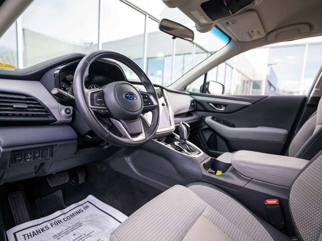 Used 2022 Subaru Outback Premium image 4