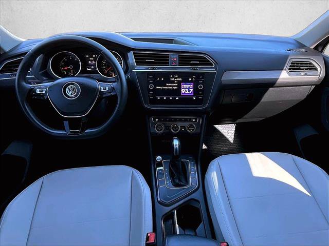 Used 2020 Volkswagen Tiguan SE FWD image 15