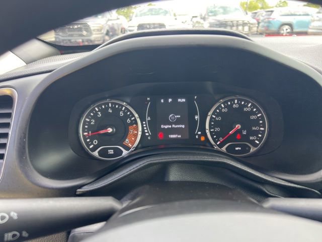 Used 2023 Jeep Renegade Latitude AWD/4WD image 9