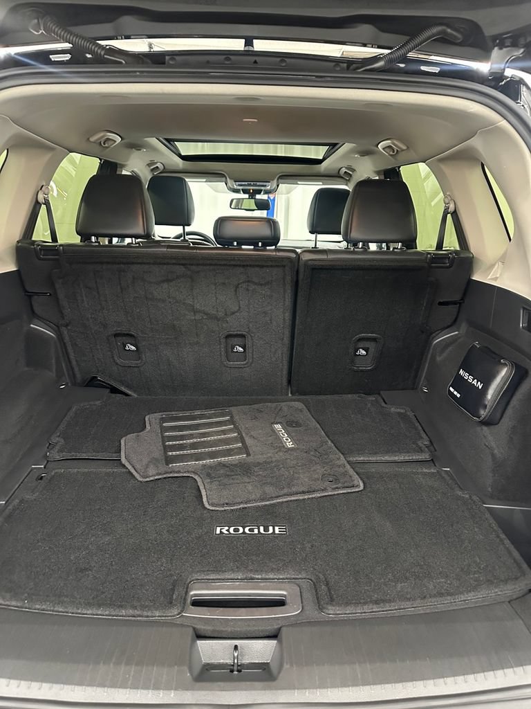Used 2024 Nissan Rogue Platinum w/ Platinum Premium Package AWD/4WD image 29
