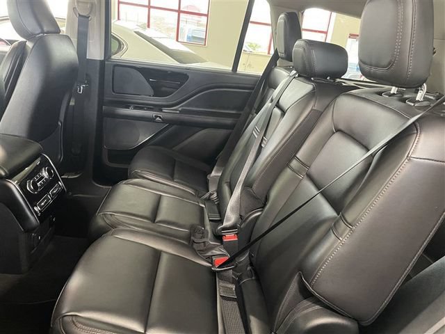 Used 2023 Lincoln Aviator AWD image 27