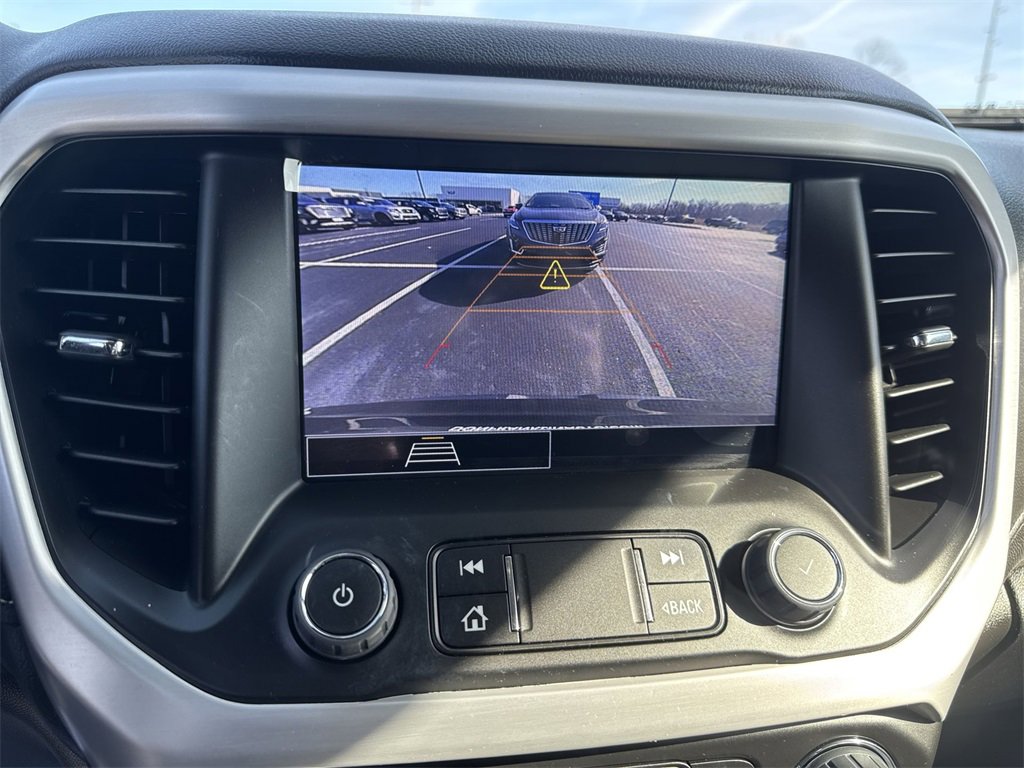 Used 2023 GMC Acadia SLE w/ Driver Convenience Package image 17