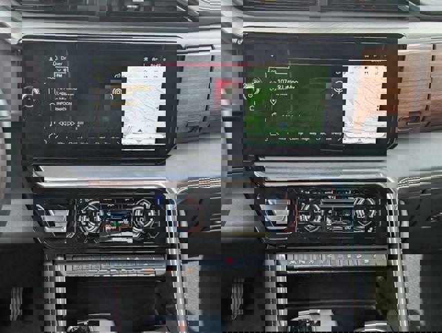 Certified 2024 GMC Sierra 1500 Denali Ultimate AWD/4WD image 11