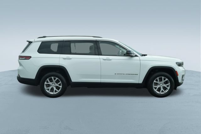 Used 2022 Jeep Grand Cherokee L Limited AWD/4WD image 10