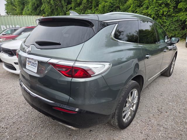 Used 2024 Buick Enclave Essence w/ Experience Buick Package FWD image 5