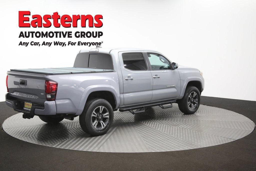 Used 2018 Toyota Tacoma TRD Sport AWD/4WD image 44