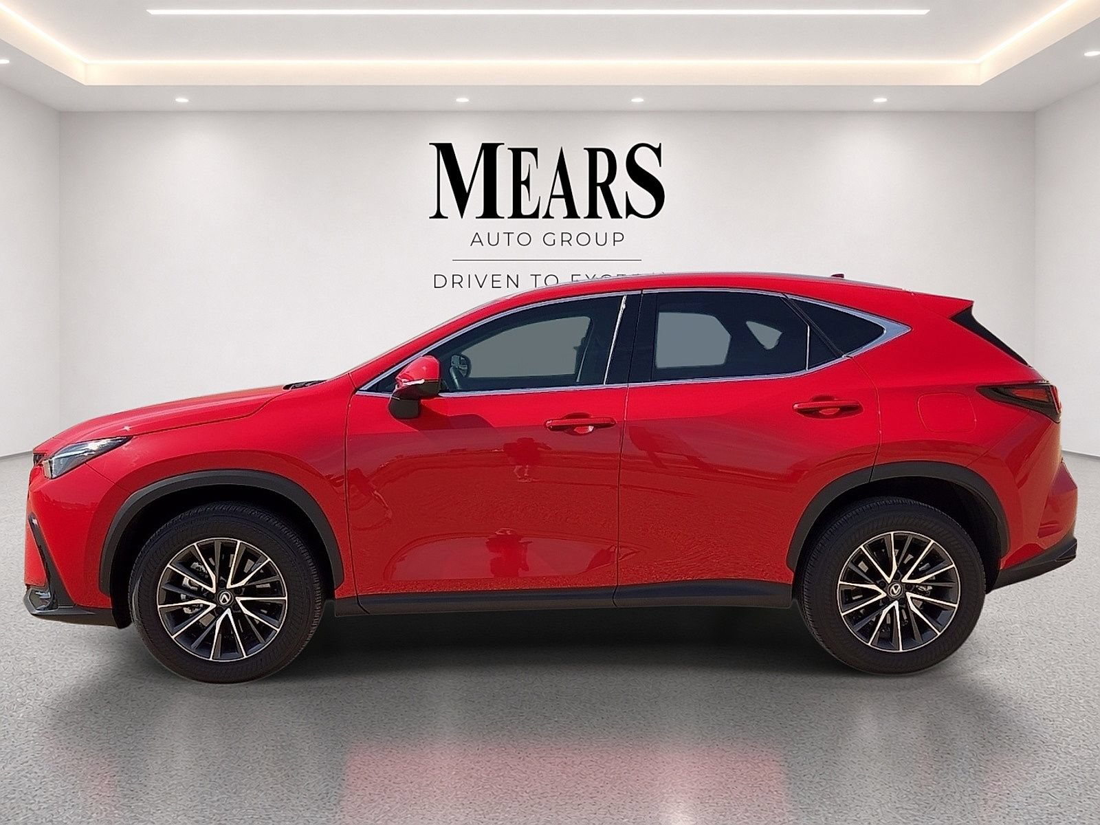 Used 2025 Lexus NX 250 FWD w/ Towing Package (2000 Lbs) image 2