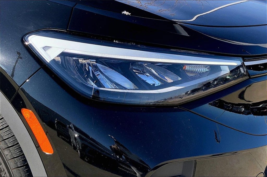 Used 2022 Volkswagen ID.4 Pro image 28