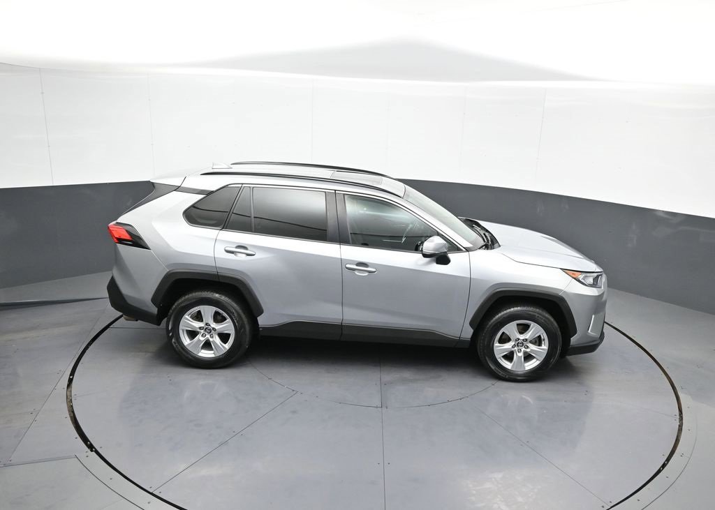 Used 2021 Toyota RAV4 XLE image 35