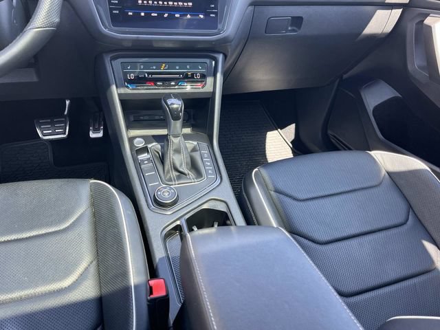 Used 2022 Volkswagen Tiguan SEL R-Line AWD/4WD image 22