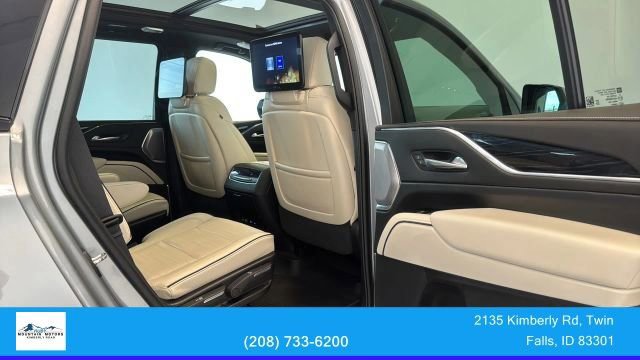 Used 2024 Cadillac Escalade Sport w/ LPO, ONYX Package AWD/4WD image 31