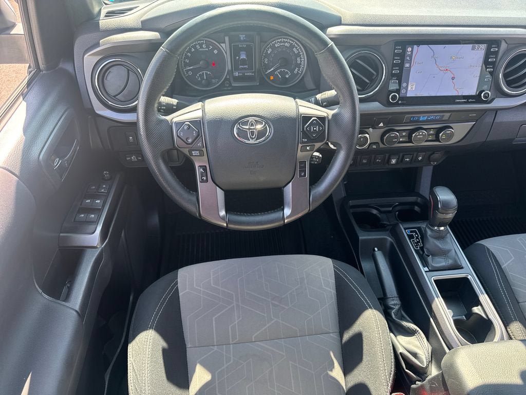 Used 2023 Toyota Tacoma TRD Sport w/ Technology Package AWD/4WD image 14