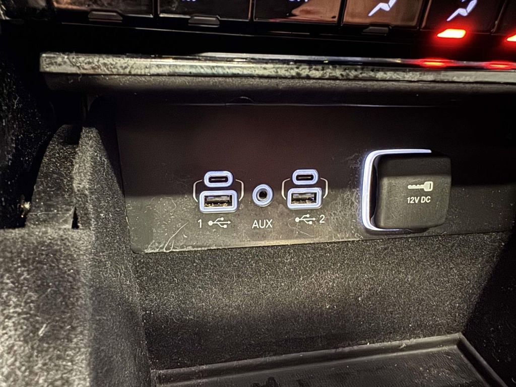 Used 2022 Jeep Grand Cherokee L Limited image 30