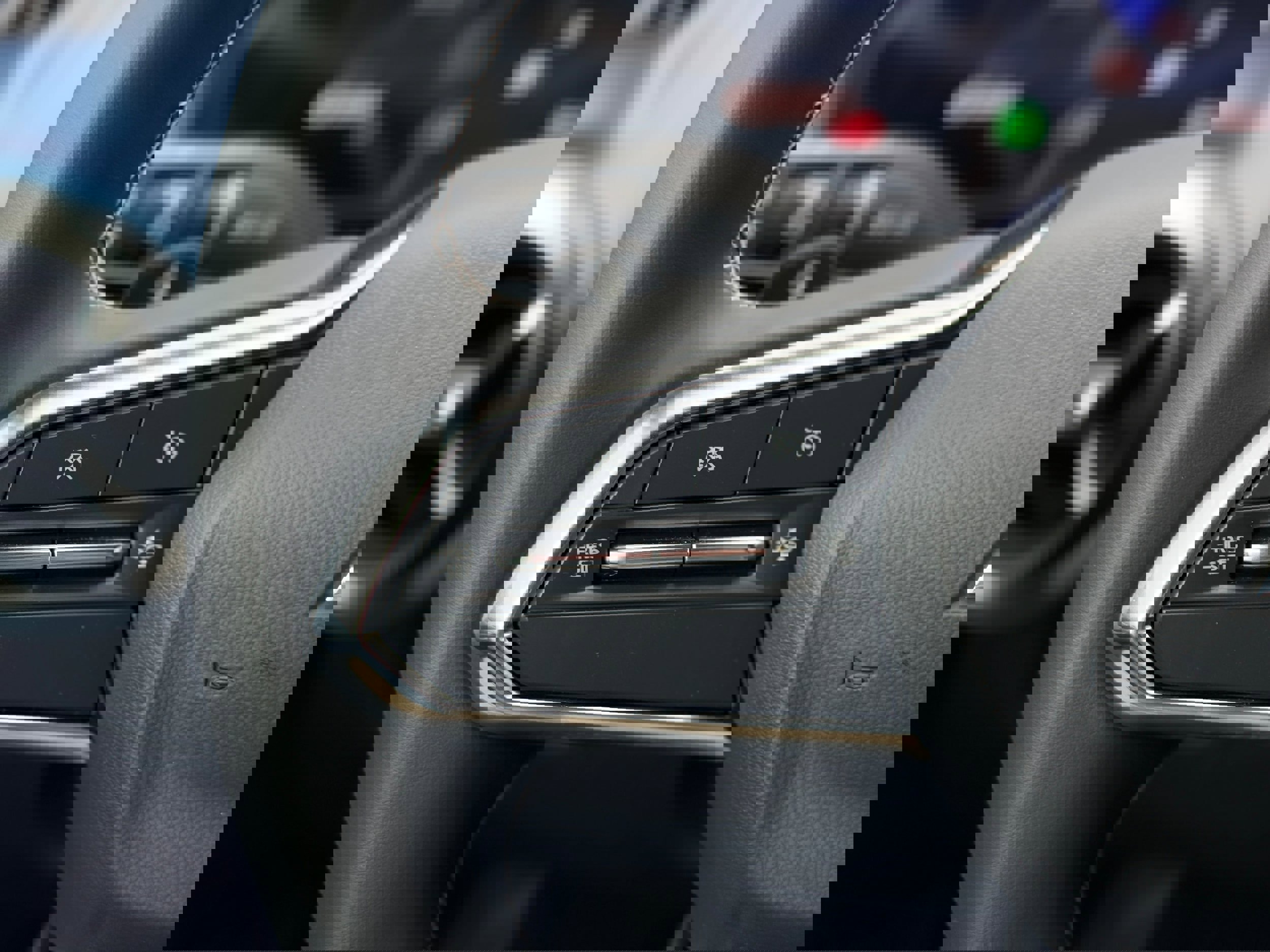 New 2026 Chevrolet Equinox EV LT image 11