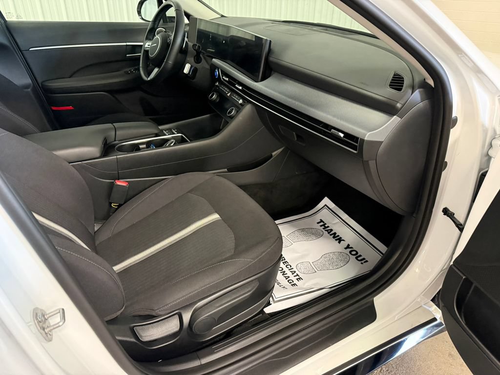 Certified 2026 Hyundai Sonata SEL FWD image 28