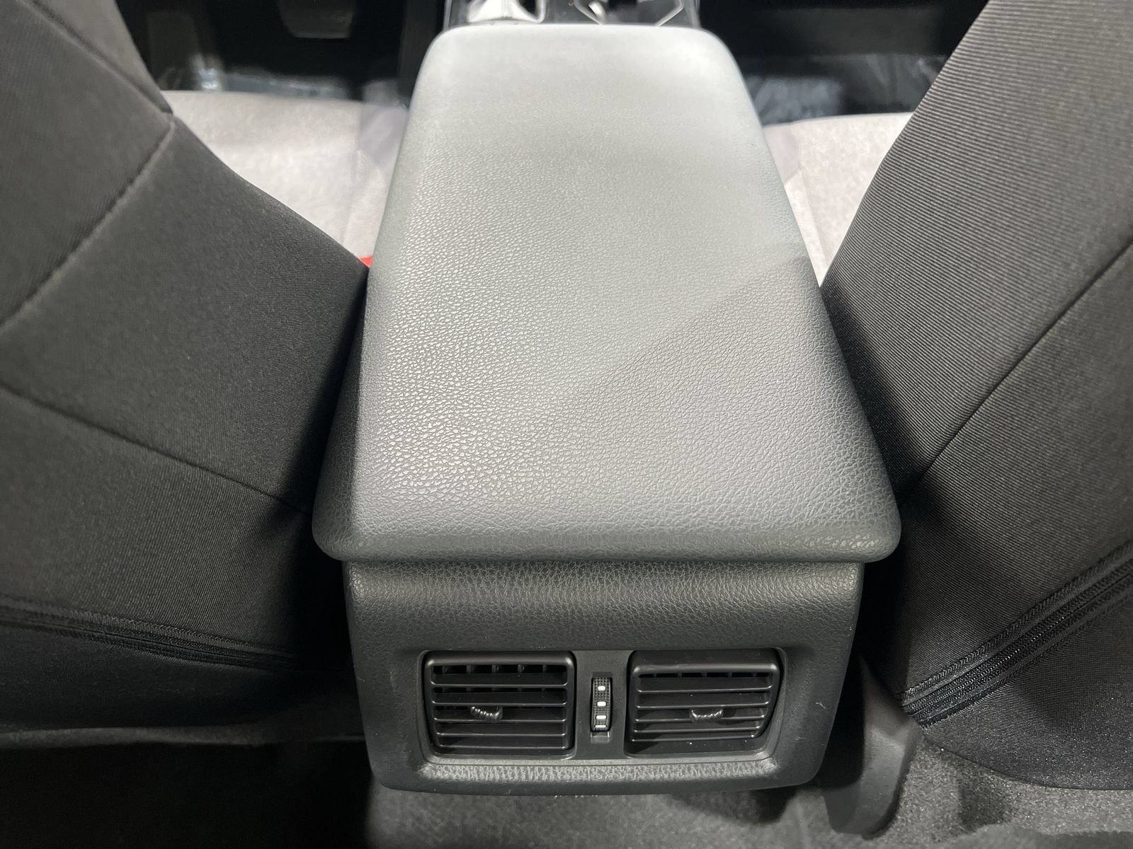 Used 2025 Toyota Camry LE FWD image 20