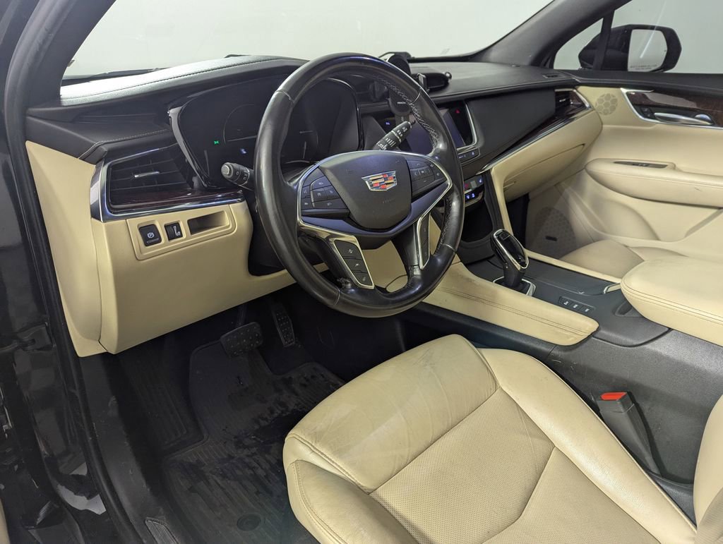 Used 2019 Cadillac XT5 Luxury AWD/4WD image 18